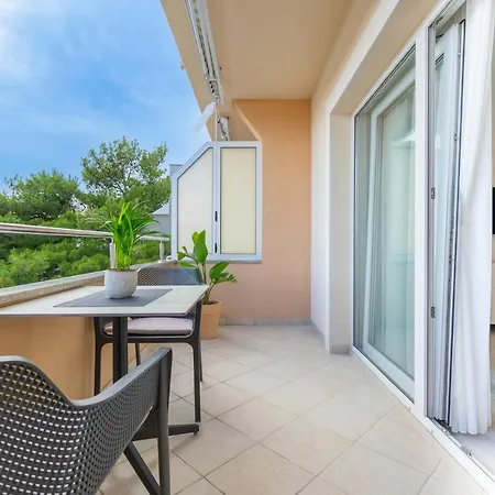 Apartmani Eterovic Baska Voda Exterior photo
