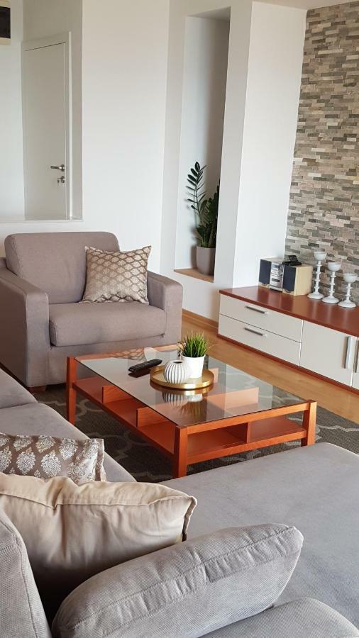 Apartmani Eterovic *