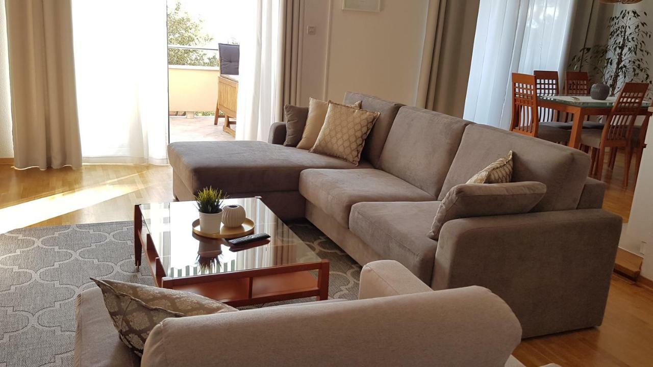Apartmani Eterovic * Baska Voda